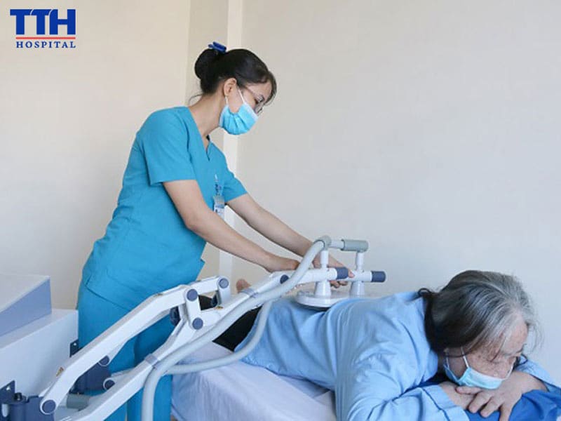 cầu nối” ấm áp giữa người bệnh và bệnh viện