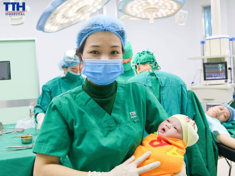 Nữ hộ sinh là những người bạn đồng hành trong hành trình thiêng liêng