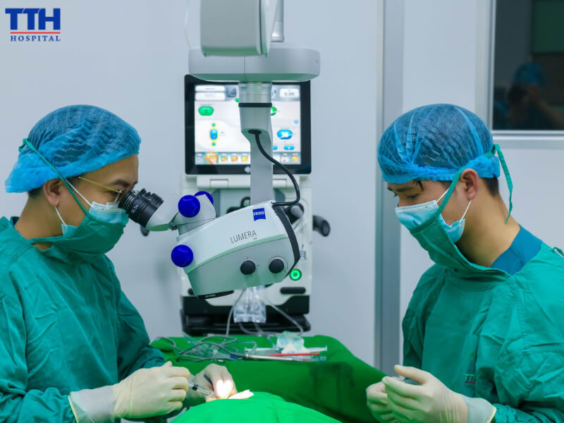 Quy trình thăm khám mắt tại Bệnh viện Đa khoa TTH Vinh