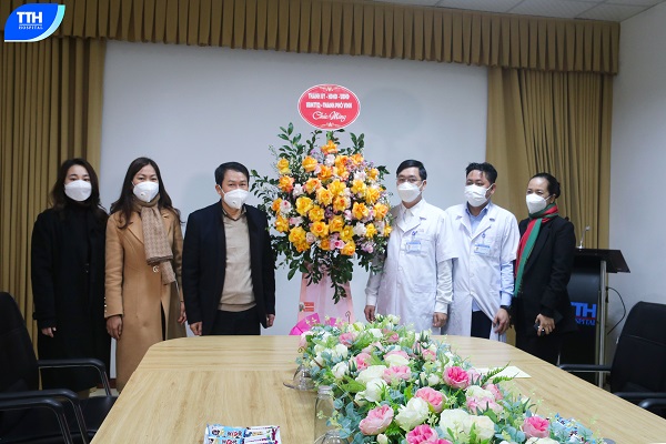 Chúc mừng ngày thầy thuốc Việt Nam 27/02 Bệnh viện Đa khoa TTH Vinh